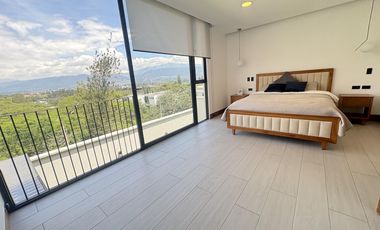 HERMOSA CASA POR ESTRENAR TUMBACO