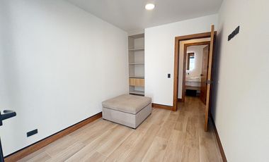 HERMOSA CASA POR ESTRENAR TUMBACO