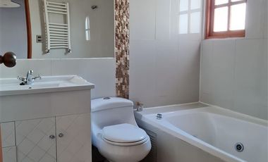 Casa en Arriendo en Gran Casa Jahuel en Pasaje Cerrado Pudahuel