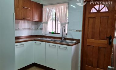 Casa en Arriendo en Gran Casa Jahuel en Pasaje Cerrado Pudahuel