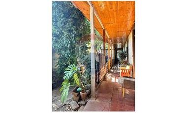 Casa con potencial Comercial en Centro de Rgua