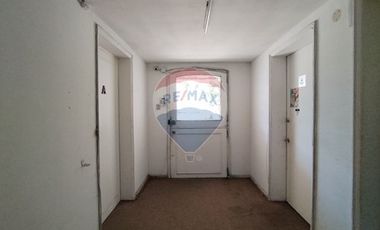 Amplios espacios para oficinas o comercio