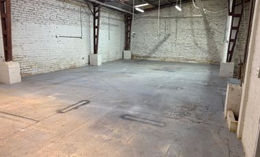 Galpón/ 900m2/ 6 Oficinas/ Bodegas Metro Santa Isabel