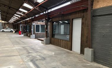 Galpón/ 900m2/ 6 Oficinas/ Bodegas Metro Santa Isabel