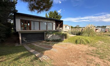 VENTA, CASA, COSTA ESMERALDA, BARRIO GOLF, LOTE AL 200, 5 AMBIENTES