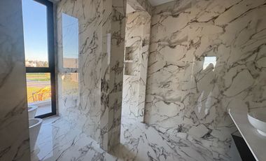 Casa en Alquiler con Amarras  - El Naudir