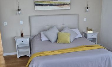 Casa en  tipas nordelta 280 m2 cub. vista al lago venta / alquila