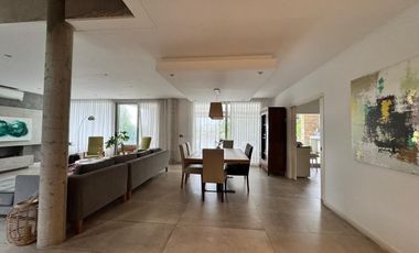 Casa en  tipas nordelta 280 m2 cub. vista al lago venta / alquila