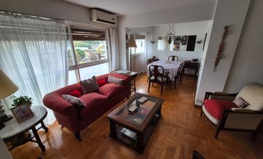 Venta Departamento de 4 ambientes con cochera en Acassuso