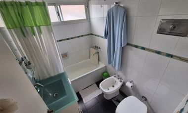 Venta Departamento de 4 ambientes con cochera en Acassuso