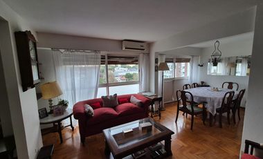 Venta Departamento de 4 ambientes con cochera en Acassuso