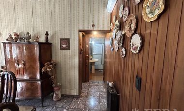 Venta de Casa 3 ambientes con Cochera y Patio en Sarandi