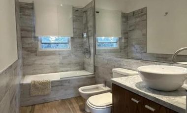 Casa al Lago en venta en Los Castores  Nordelta