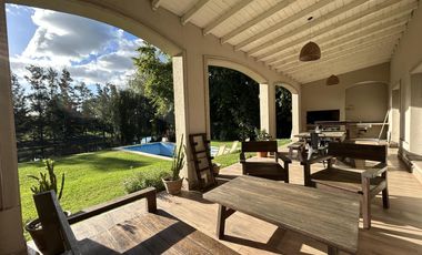 Casa al Lago en venta en Los Castores  Nordelta