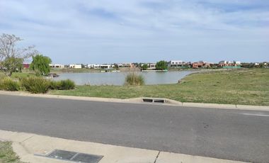 Imperdible lote a la laguna - San Sebastian - Area 8