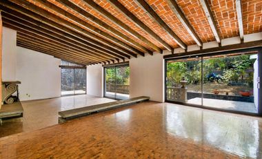 VENTA CASA EN JARDINES DEL PEDREGAL
