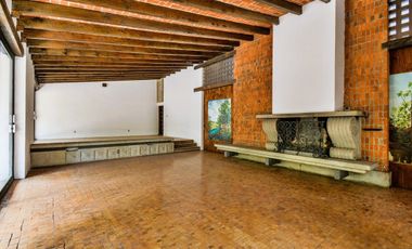 VENTA CASA EN JARDINES DEL PEDREGAL