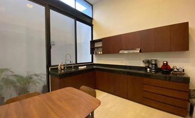 CASA EN VENTA EN MERIDA DENTRO DE LA CIUDAD EN BENITO JUÁREZ NORTE AMUEBLADO