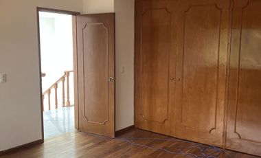 Seguridad! VENTA CASA CON 5 RECAMARAS-PARQUES HERRADURA