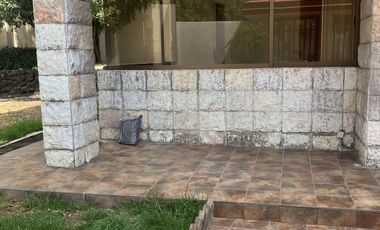 VENTA CASA CON 5 RECAMARAS-PARQUES HERRADURA