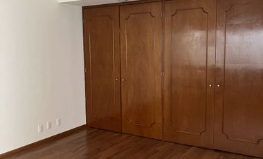 VENTA CASA CON 5 RECAMARAS-PARQUES HERRADURA