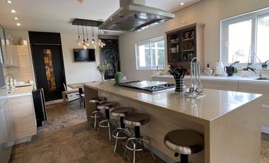 Residencia en Bosques de la Herradura en Renta