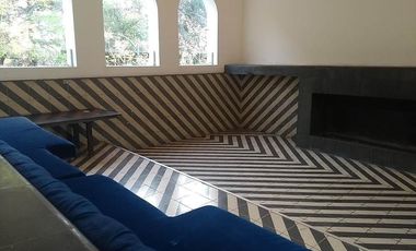 CASA CON USO DE SUELO COMERCIAL A LA RENTA EN ANZURES