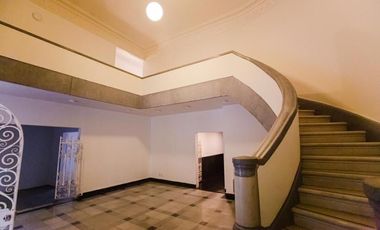CASA CON USO DE SUELO COMERCIAL A LA RENTA EN ANZURES