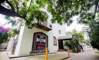 CASA CON USO DE SUELO COMERCIAL A LA RENTA EN ANZURES