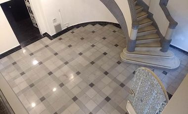 CASA CON USO DE SUELO COMERCIAL A LA RENTA EN ANZURES