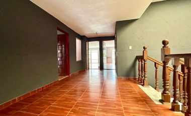 SE RENTA CASA PARA OFICINAS EN JARDINES DEL MORAL