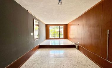 SE RENTA CASA PARA OFICINAS EN JARDINES DEL MORAL