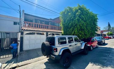 SE RENTA CASA PARA OFICINAS EN JARDINES DEL MORAL