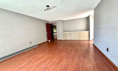 SE RENTA CASA PARA OFICINAS EN JARDINES DEL MORAL