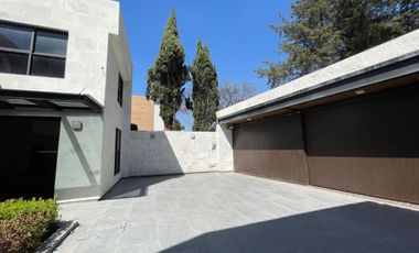Casa remodelada lomas de las palmas