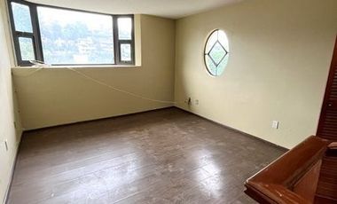 Casa en venta en Lomas de Tecamachalco