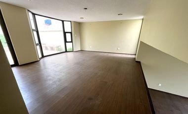 Casa en venta en Lomas de Tecamachalco