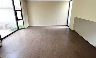 Casa en venta en Lomas de Tecamachalco