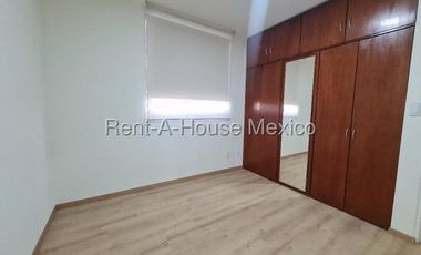 Departamento en Renta en Calle 21 de Marzo, Palo Solo RU 25-3096.