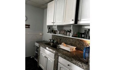 VENTA DE CASA EN LAS LOMAS POR DEBAJO DEL AVALUO Y CON TODO ADENTRO