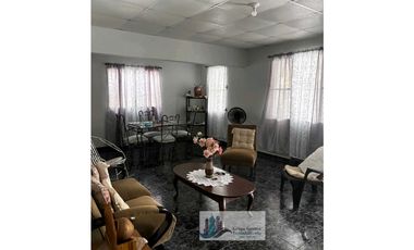 VENTA DE CASA EN LAS LOMAS POR DEBAJO DEL AVALUO Y CON TODO ADENTRO