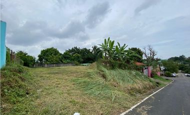 TERRENO / 24 DE DICIEMBRE / VILLA MARTA / 600 M / AREA RESIDENCIAL JC