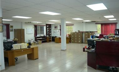 SE VENDE EDIFICIO COMERCIAL CON GALERA UBICADA EN CHILIBRE