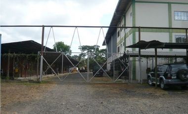 SE VENDE EDIFICIO COMERCIAL CON GALERA UBICADA EN CHILIBRE