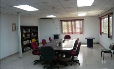 SE VENDE EDIFICIO COMERCIAL CON GALERA UBICADA EN CHILIBRE