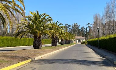 Terreno en exclusivo condominio Santa Augusta Quintay