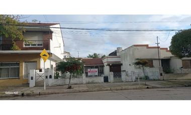 CASA 3 AMB con GARAJE y PARQUE - MAR DEL PLATA