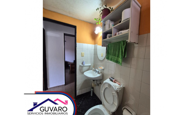 Se Vende Casa de 3 Dorm, 1 Baño, Patio, Garaje, Asador y un Depto Ind