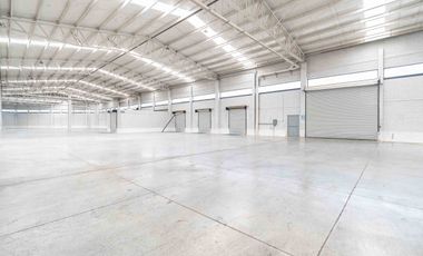 Renta de Bodega con oficinas en Parque Industrial, Tultitlán