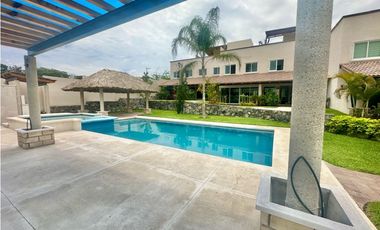 Casa en venta en Morelos Cumbres Tulipanes